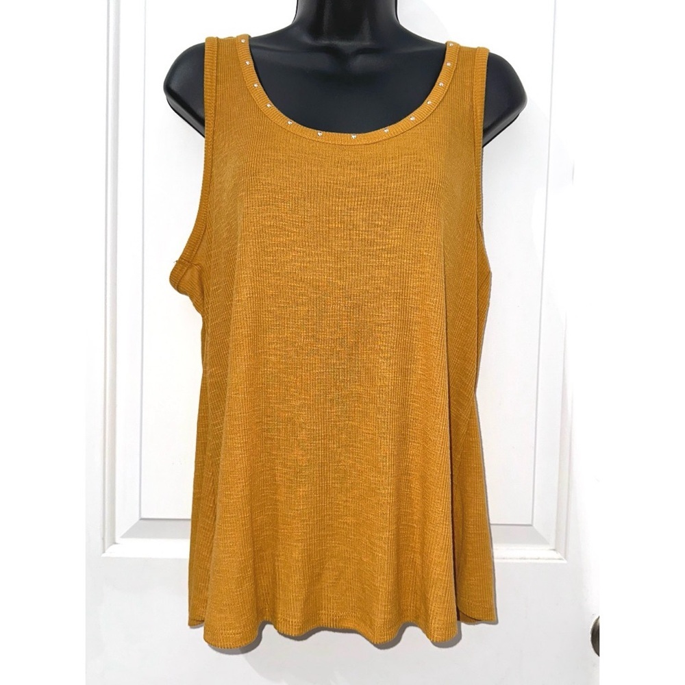 Maurices Yellow Tank Top size Medium w/ Silver embellishments on the scoop neck